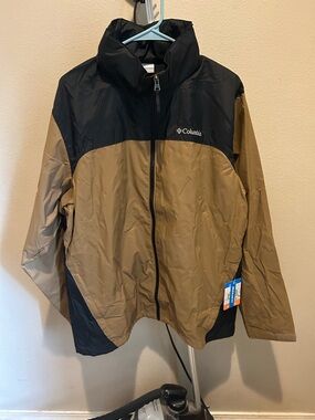 Columbia Men's Tan and Black Rain Jacket